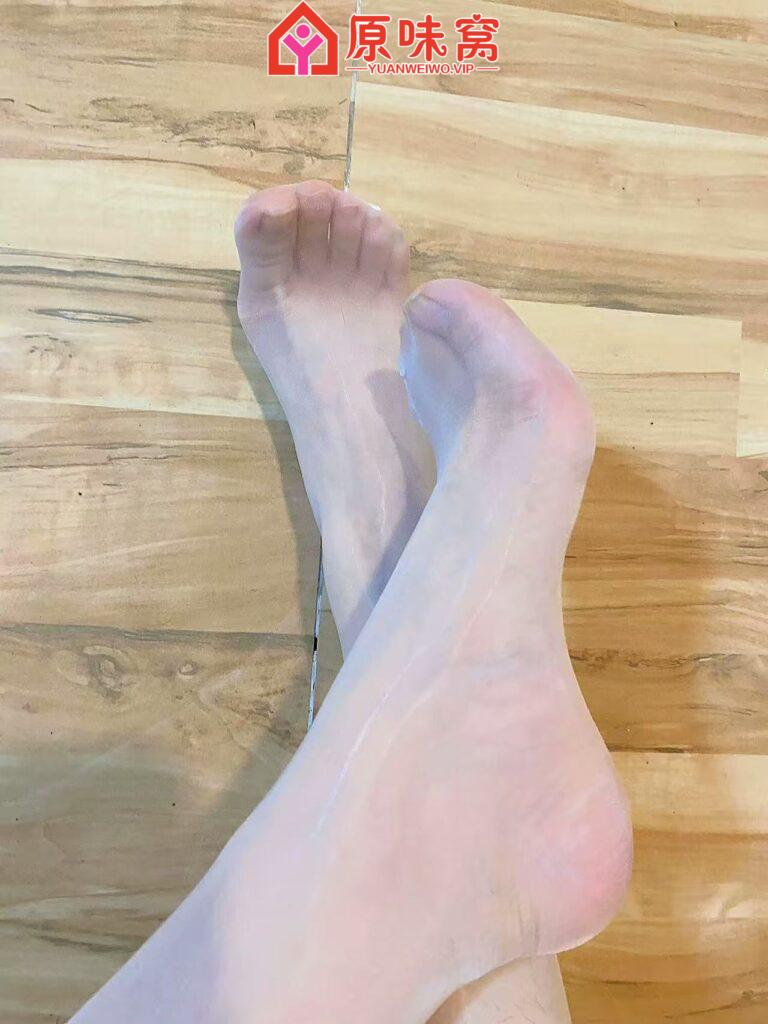 丝袜的包裹让我很有感觉加QQ3773909804-原味袜子小窝-原味窝官方-原味窝